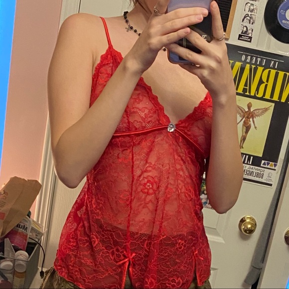 super cute elegant red heart lace y2k mesh tank top - Picture 2 of 3